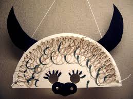 Wildlife Animal Arts And Crafts Buffalo Bill Center Of The West Buffalo Animal Animal Crafts For Kids Animal Art