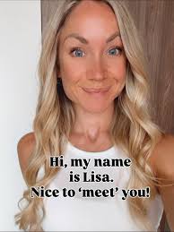 A few new faces around, so I thought I'd introduce myself a bit 😊➡️ Would  love to learn something about YOU too! Leave me a comment 🫶 #welcome  #hello #welcomepost #hithere #wellhello #