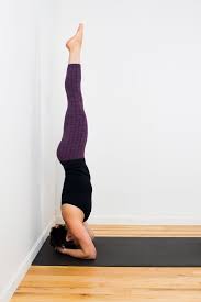 Crush Your Headstand Goal With This Simple Progression Yoga Poses Advanced Advanced Yoga Headstand
