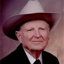 Kyle Kuchelmeister's Instagram, Twitter & Facebook