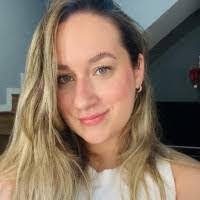 Beatrice Vieira's Instagram, Twitter & Facebook