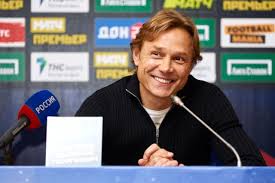 Files are available under licenses specified on their description page. Glavnyj Trener Fk Rostov Valerij Karpin V Pyatyj Raz Stal Otcom Sport Lyudi Sport Aif Rostov Na Donu