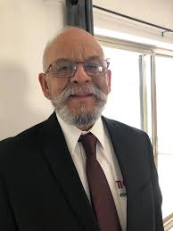 Por: Lizzy Salazar...