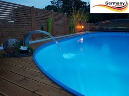 Profi Poolwelt De Gesuchte Zeitgenossische Einrichtungen Pool Im Garten Poolbau Pool