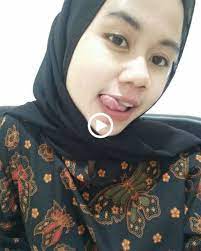 It is part of the seoul capital area, making goyang one of seoul's satellite cities. Video Jilbab Hitam Goyang Lidah Bikin Seru Kecantikan Kreatif Bikini