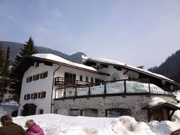 Der berggasthof willy merkl haus liegt am fuße der alpen, nur 800 m vom nächsten skilift entfernt, und bietet ihnen einen kostenfreien skiraum, eine sauna sowie zimmer direkt am spitzingsee. Willy Merkl Haus Hotels Seeweg 3 Schliersee Bayern Germany Phone Number