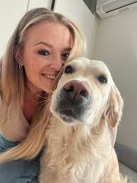 Found myself a new girlfriend in the Azores, she is cute and likes to  cuddle 😁 ( photo by Ivan Jiskra )