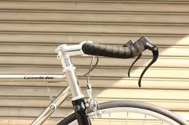 calamita due をブルホーンハンドルにカスタムした結果 k m cycle blog ヴィンテージロードバイク ブルホーン クロモリ