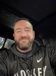 Joseph Llewellyn's Instagram, Twitter & Facebook