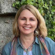 Ellen Durr's Instagram, Twitter & Facebook