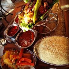 Envie subite d'un délicieux repas oriental sans vous fatiguer, chez bebert paris 75, votre restaurant de spécialités marocaine, vous propose tous ses plats à la carte en formule à emporter. Chez Bebert Notre Dame Des Champs Paris Ile De France