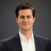 800+ profilů „Panucci“