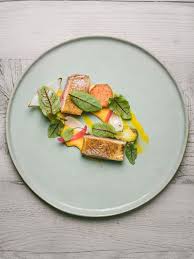 chefs paulo francesco of la bottega on quality and simplicity gastronomie repas moderne dressage des plats