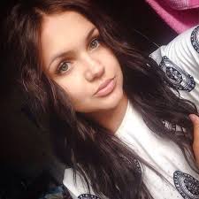 Penelope Parr (@alemolero99)