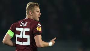 En serie a, la lazio est également sur le coup avec comme objectif de compenser le probable départ de stefan de vrij. Torino Glik Pazzo Della Maglia Granata Pronto A Tutto Pur Di Tornare In Italia 90min