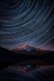 Star Trails Over Mt Hood From Trillium Lake 4028x6032 Oc Harmonious Photog Star Trails Photography Light Trail Photography Long Exposure Photography Night