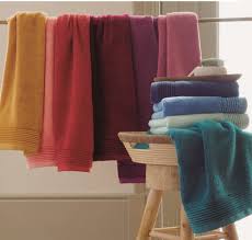 Microfiber 80% polyester 20% polyamide material,super soft hand feeling, lint free and no fading. The 9 Best And Fluffiest Bath Towels You Can Get Online D Decor