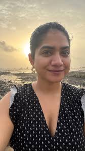 Follow Desi Beauties