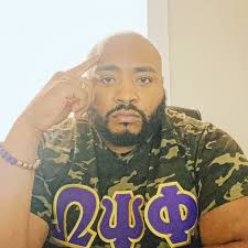 Mark Kearse's Instagram, Twitter & Facebook