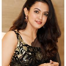 NUVEM.🌑 . Beautiful black organza saree with golden floral butting all  over,paired with a monotone velvet blouse with golden embroidery details. .  #blacksaree #saree #sareelove #celebstyle #sareefashion #sareelovers  #bollywood #sareelover #sareestyle ...