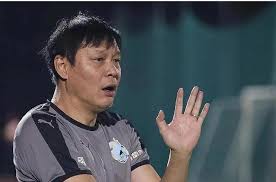 被问和赵鹏还有联系吗？范志毅：我是真的不认识他！