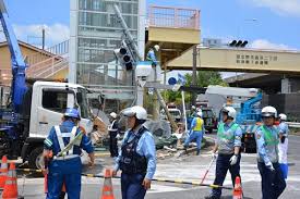 トレーラーと乗用車衝突 ２人死傷 一時通行止め 習志野の国道３５７号 千葉日報オンライン