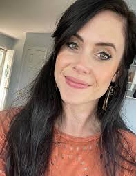 Nicole Hamrick's Instagram, Twitter & Facebook