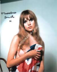 Madeline Smith sexy nude genuine signed autograph photo 3