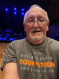 RSNO Brass Quintet members Marcus Pope, Alison Murray, Lance Green,  Alastair Sinclair and Brian McGinley performed a lunchtime concert at  Glasgow's George Square, part of #EuropeDay in Glasgow , earlier today.  Lovely