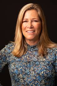 Lisa Rodman's Instagram, Twitter & Facebook