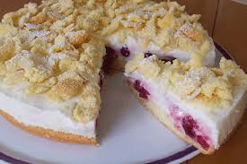 Ein einfaches kirsch kuchen rezept mit weißer schokolade, mandeln und joghurt im teig! Flockentorte Kirsch Joghurt Torte Mit Kirschen Kuchen Aktuell Immer Eine Backidee Besser