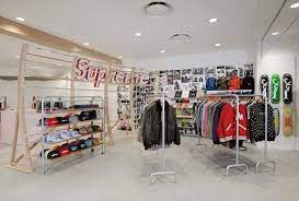 初心者必見 シュプリーム公式店舗一覧 全店舗からオンラインサイトまで紹介 supreme antenna dover street market retail interior merchandising displays