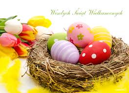 Kartki wielkanocne miętowe, z dodatkiem jajek z papieru czerpanego własnej roboty. Kartki Wielkanocne