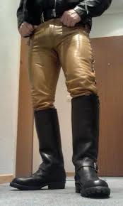 Chelsea boots look modern and trendy but classic and elegant at the same time. Pin Auf Nice Boots