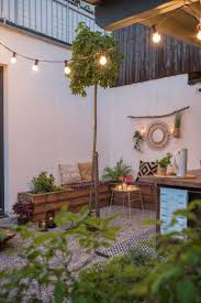 Diy Und Dekoideen Fur Die Garten Terrasse Mit Outdoor Kuche Im Boho Look Mit U With Images Diy Garden Furniture Terrace Garden Design Bohemian Garden
