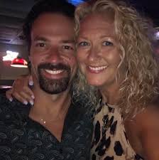 Attention Vinyl fans and collectors: you are getting a sneak peek of the  Limited Edition Double LP for “Live at The Whisky” via Frontiers Music srl.  These will be limited to 300