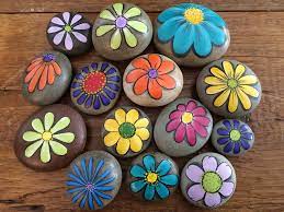 Hand Painted Flower Stones Rock Painting Designs Painted Rocks Craft Painted Rocks Diy