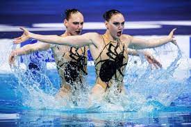 В отдельных случаях могут действовать дополнительные условия. Olimpiada 2020 Sinhronnoe Plavanie Rossii Zapretili Vystupat V Kupalnikah S Medvedyami Zamena Na Balalajku Absurd Chempionat
