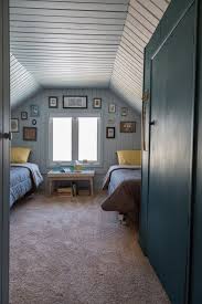 Two twin bed bedroom ideas. Design Ideas Rooms With Two Twin Beds Apartment Therapy