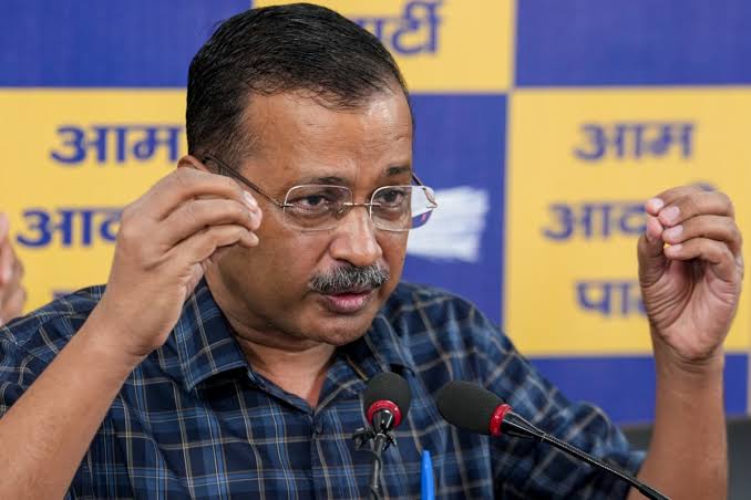 अमेरिकी टैरिफ के जवाब में भारत दिखाए ताकत – केजरीवाल ने की 100% टैक्स की मांग |Arvind Kejriwal