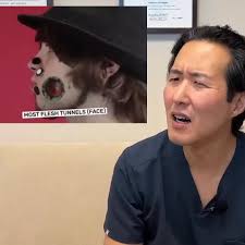 How does he manage to eat and drink with those holes? 🤨