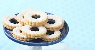 Biscuits Fourres A La Confiture Recette Biscuit Sables De Noel Biscuits