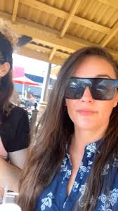 Dinner avec des amis: un moment de gratitude