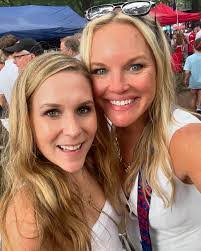 Ashley Burris's Instagram, Twitter & Facebook