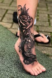 70 Tatuagens Femininas No Tornozelo Que Vao Te Impressionar Top Tatuagens Confira lindas tatuagens femininas no pé que separamos para você. 70 tatuagens femininas no tornozelo que