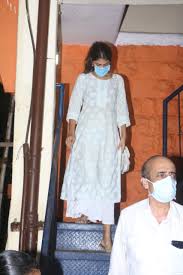 Siddharth pithani used to work with a graphic design agency as a creative director in 2017. Sushant Singh Rajput Suicide After Rhea Chakraborty Mumbai Police Records Actor S Creative Manager Housemate Siddharth Pithani S Statement