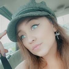 Annabel Moody's Instagram, Twitter & Facebook