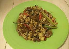 Rasa pedasnya yang nampol dijamin bikin kepingin nambah nasi putih. Resep Tumis Cumi Krecek Ala Sitha Dari Sitha Arl Arlyani Resep Pilihan