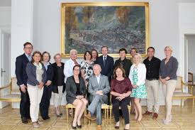 Nie zawsze godzi się z tym, co uznaje się, że powinno być. The First Meeting Of The Jury Of The Polish Person Of Th Year Contest 5th Edition Communications Unlimited