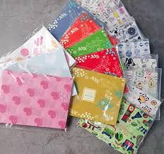 Quantity has some errors because the quantity is counted by machine). 9 12 5cm Candy Wrapping Paper Wax Paper For Candy Nougat Food Packaging Multi Color Cartoon Floral Wrapper From Bigbigdream 13 02 Dhgate Com